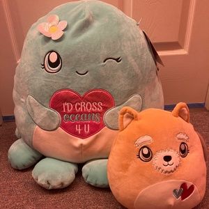 2 valentines squishmallows